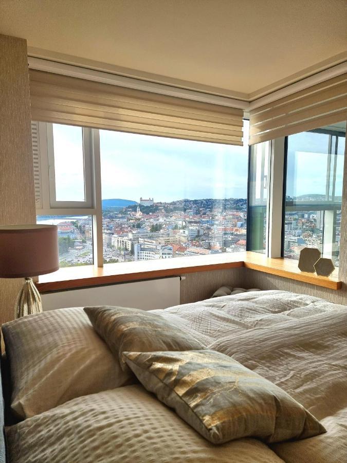 Majestic Golden View Apartment Bratislava Ngoại thất bức ảnh